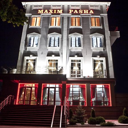 Maxim Pasha Hotel Chisinau Ngoại thất bức ảnh