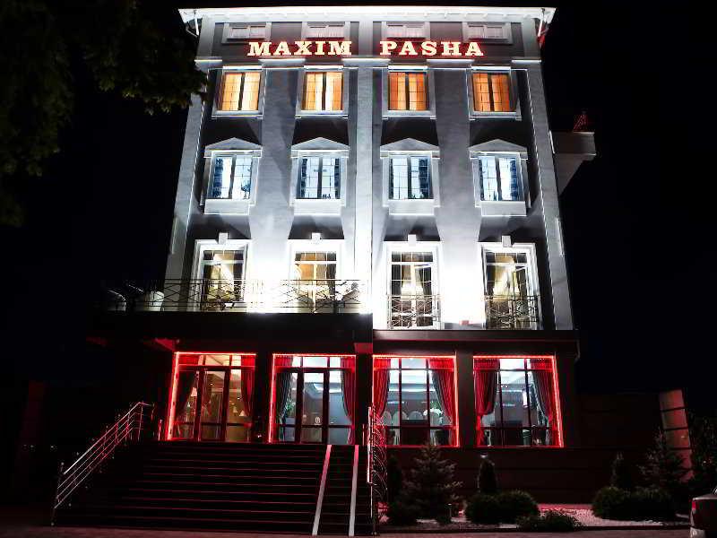 Maxim Pasha Hotel Chisinau Ngoại thất bức ảnh