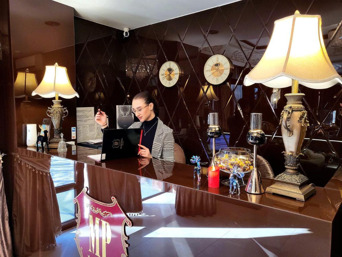 Maxim Pasha Hotel Chisinau Ngoại thất bức ảnh