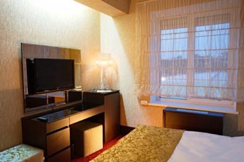 Maxim Pasha Hotel Chisinau Ngoại thất bức ảnh